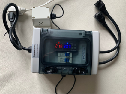 Plug and Play Waterproof Temperature and Humidity Controller Box with Water resistance Sensor 